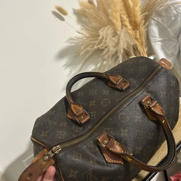 Louis Vuitton Brown Monogram speedy Travel Bag - Picture 6 of 11